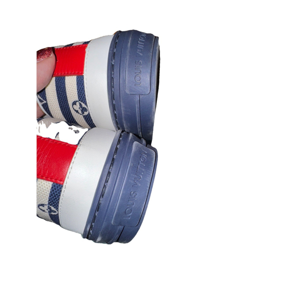 Louis Vuitton Escale Stellar Sneaker in Box With COA - Picture 13 of 16